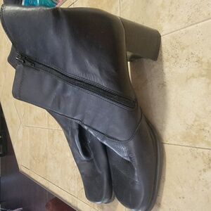 Connie Black Heeled Boots with Diagonal Zipper